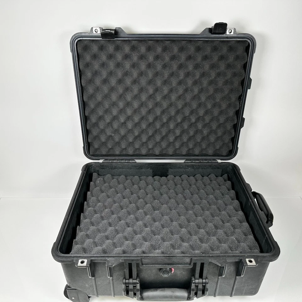 Pelican 1560 Hard Shell Case w/ Foam Inserts Extended Handle and Wheels - Image 4 of 4