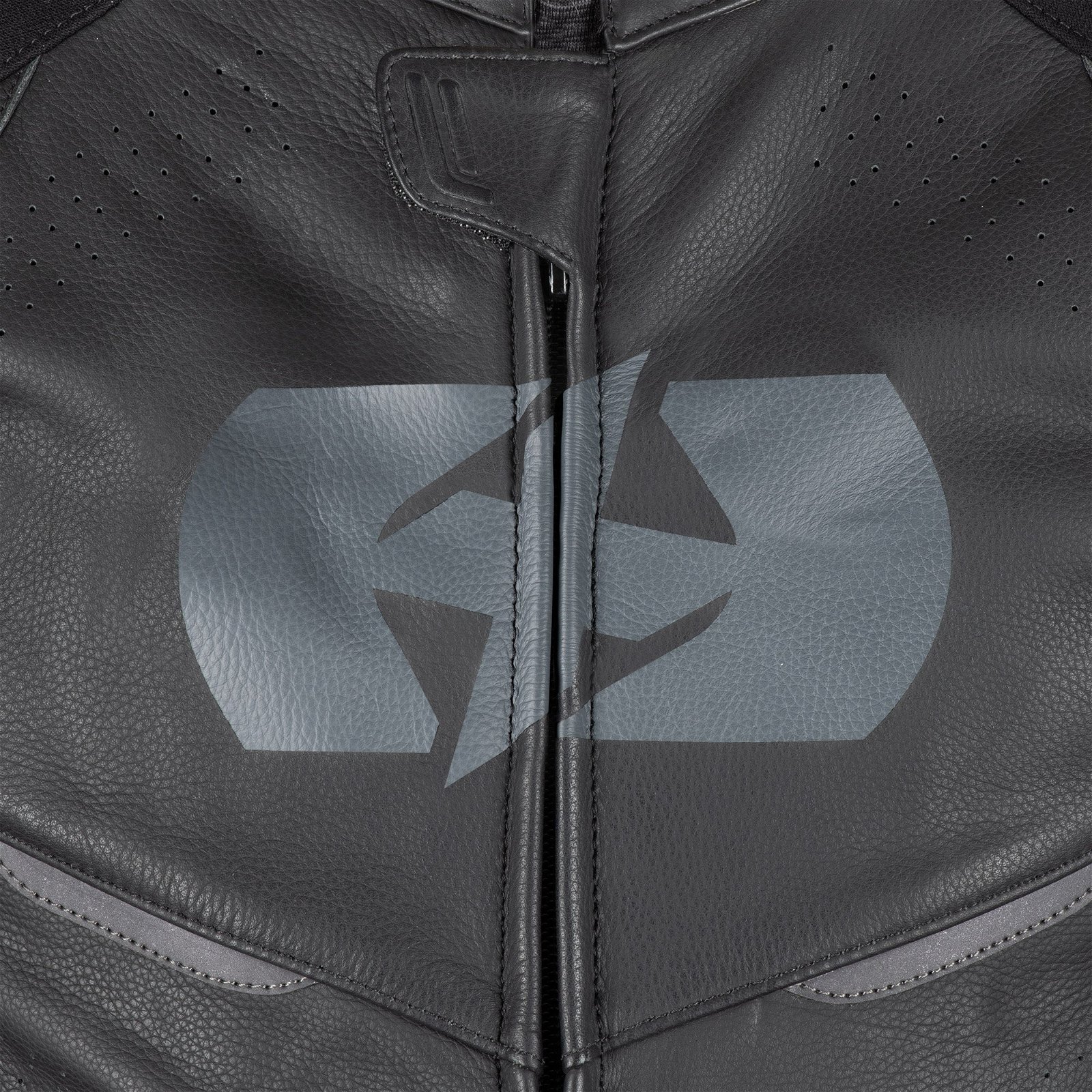 Black — photo 3 of 18