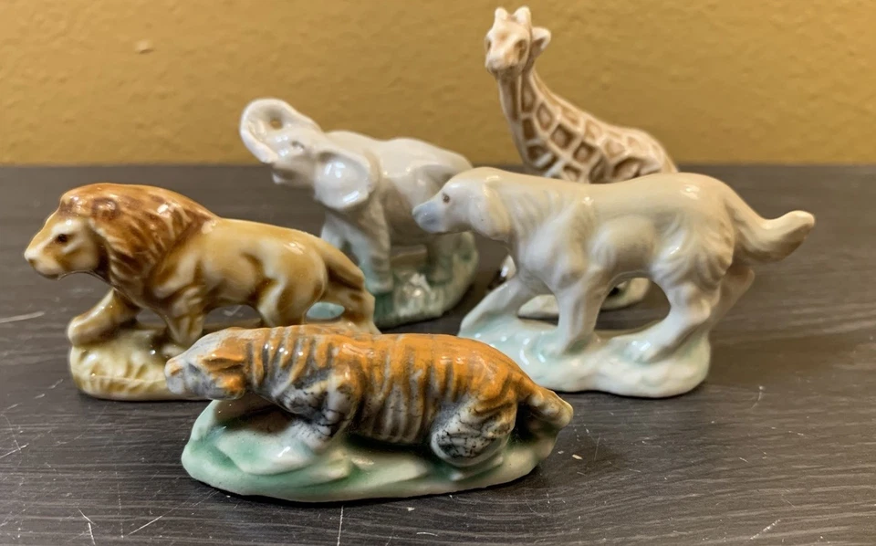 Wade England Whimsies Figurines Lot 5 Vintage Ceramic Wildlife Retriever Animals - Image 2 of 4