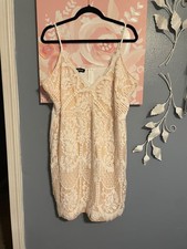 eilly bazar dress 2X white lace overlay, tan lining, beautiful