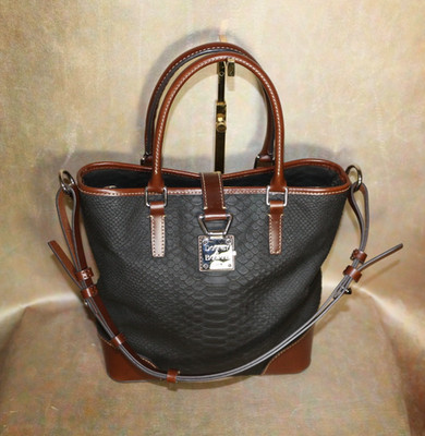 DOONEY & BOURKE BLACK TEXTURED PYTHON 2 WAY RICHMOND SHOPPER BEAUTIFUL BAG!