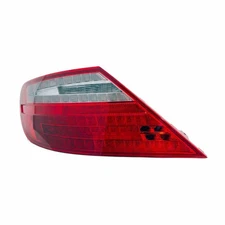 New Direct Replacement Driver Side Tail Light Assembly MB2800155
