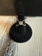 Sterling silver 925 crisscross ring in a size 7