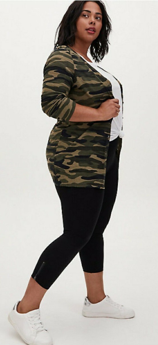 NWT Torrid Plus Size 3X 22/24 CROP PLATINUM LEGGING PONTE SIDE ZIP BLACK