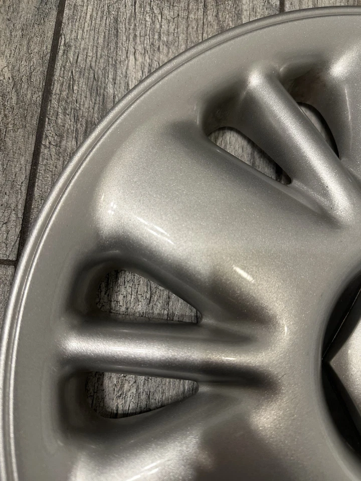 "Cubierta de rueda tapacubos One 96-97 Plymouth Grand Voyager 15"" 468464 reparación" Foto 4 de 4