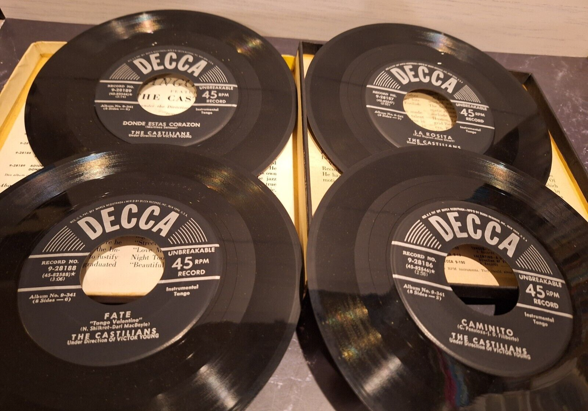 アート・デザイン・音楽 Liverpool, Hamburg, and the Decca Tapes