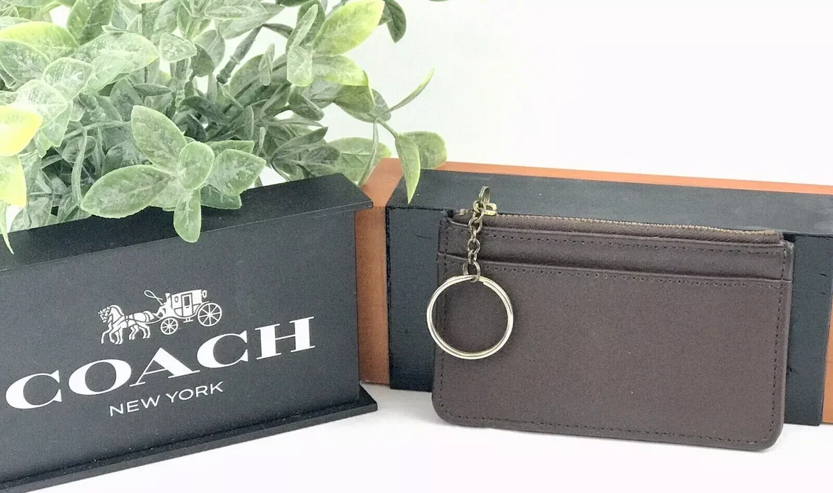 Coach keychain deals pouch