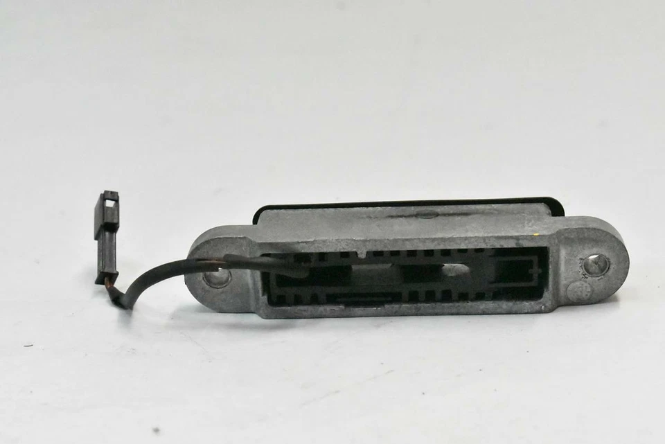 SE ADAPTA 04-10 SAAB 9-3 CONVERTIBLE PESTILLO SUPERIOR LADO CONDUCTOR IZQUIERDO 12830221LH L LH COCHE Foto 4 de 4