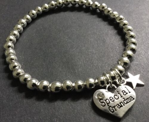 Grandma Nana bijoux stretch beaded bracelet with A Love Heart And star. Alloy - Afbeelding 1 van 2