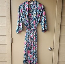 Vintage 1990's Dentelle Floral Long sleeve Tie Robe size large