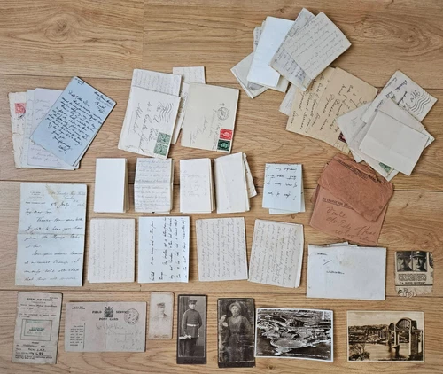 Royal Flying Corps RAF WW1 WW2 Interest Of Vale Family / Military History