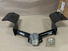 Reese 33086 Class 3 Trailer Hitch For 2004-2009 Cadillac SRX