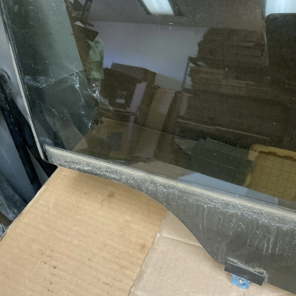 2009 2010 2011 2012 2013 Subaru Forester Rear Right Oem Glass Window - Image 2 of 4