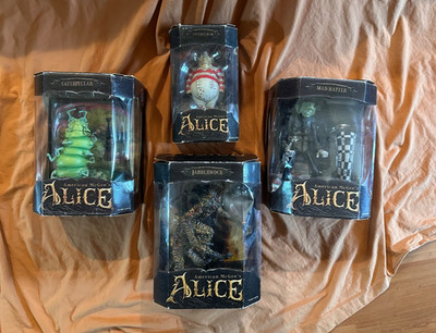 collectible figures american mcgee's alice- boxed- LOT of 4