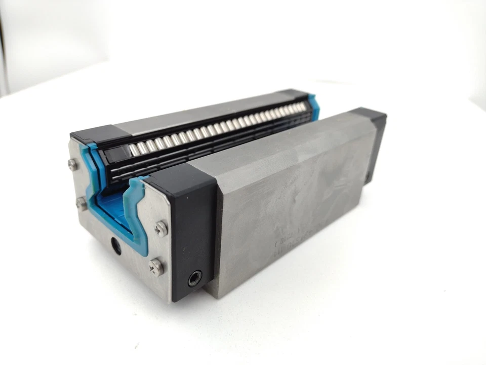 Bosch Rexroth R 182431310 Roller Runner Block Linear Bearing(RWA-035-SLH-C1-H-2) - Image 4 of 4