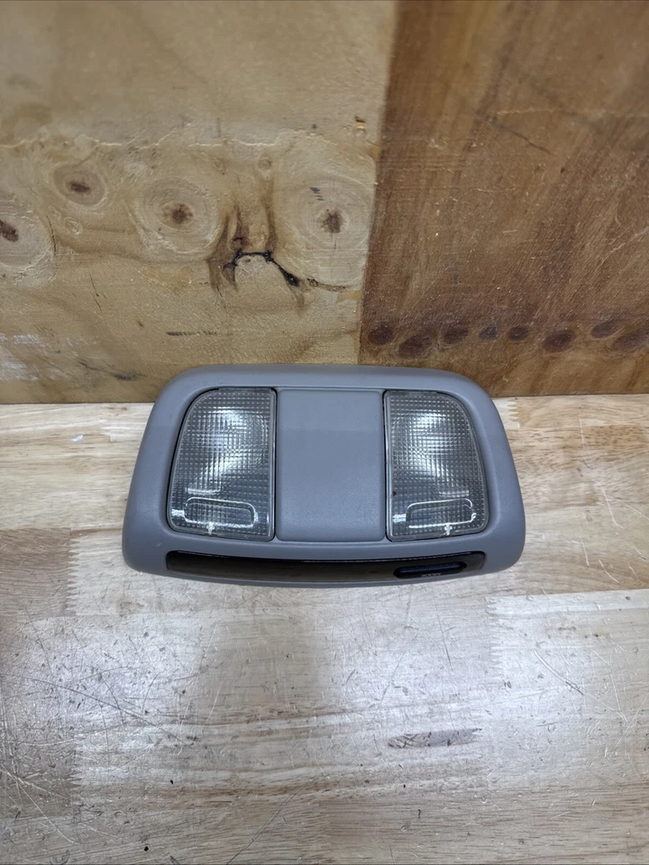 2002-2004 Nissan Xterra Frontier OVERHEAD MAP DOME INTERIOR LIGHT GREY OEM - Изображение 2 из 4