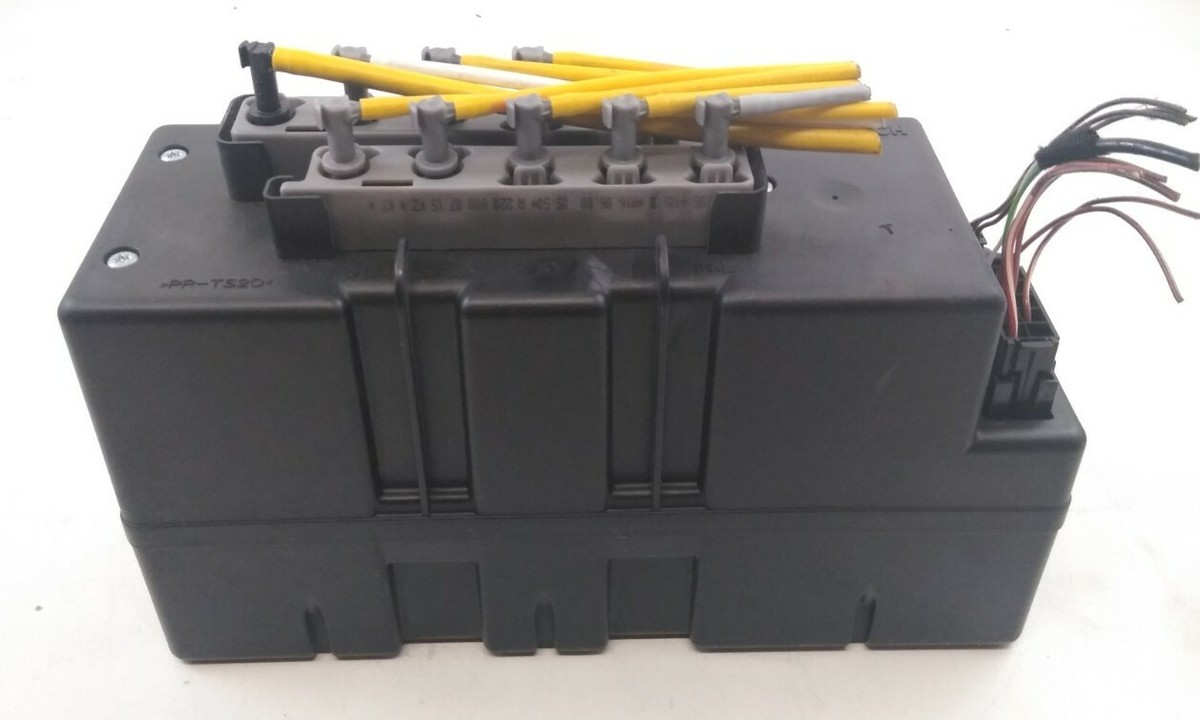 w220 00-06 Mercedes W220 S430 S500 Central Door Locking Vacuum Pump