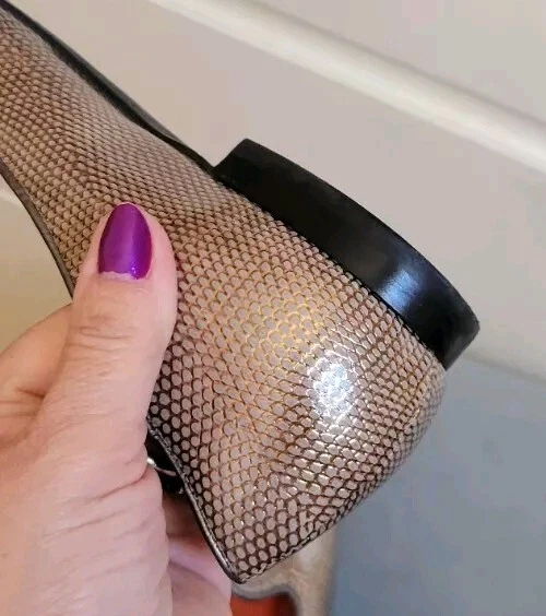 Via Spiga Womens Flat Shoes size 10 Golden Color Leather Upper And Lining - Image 3 of 4