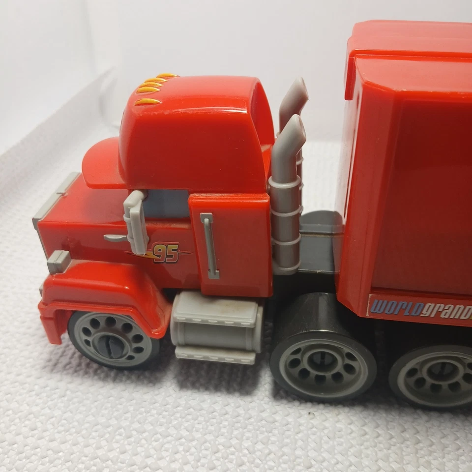 Fisher-Price Disney/Pixar Cars Imaginext Mack Hauler playset - Image 4 of 4
