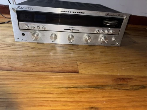 Marantz 2226 Vintage Stereo Receiver – For Parts Or Restoration