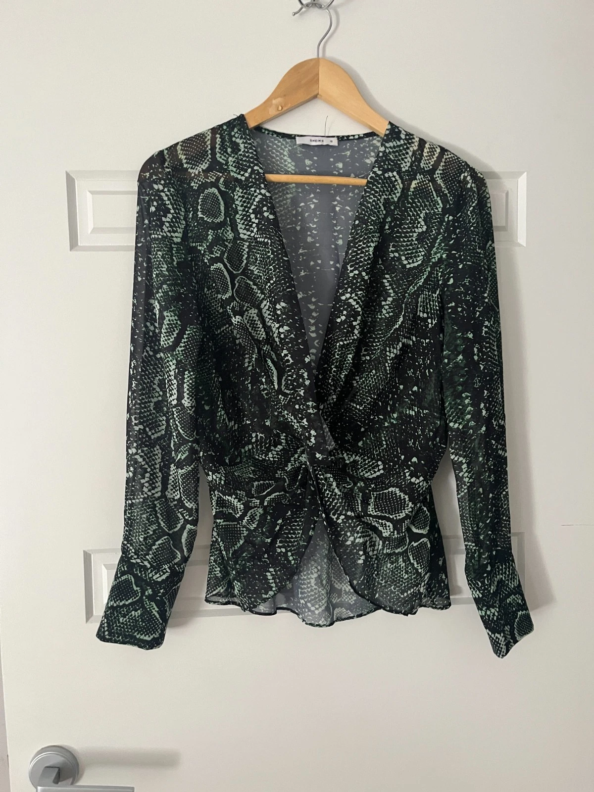 Sheike Green Snake Print Twist Front Blouse - Size 12 - 5+ items free AU post