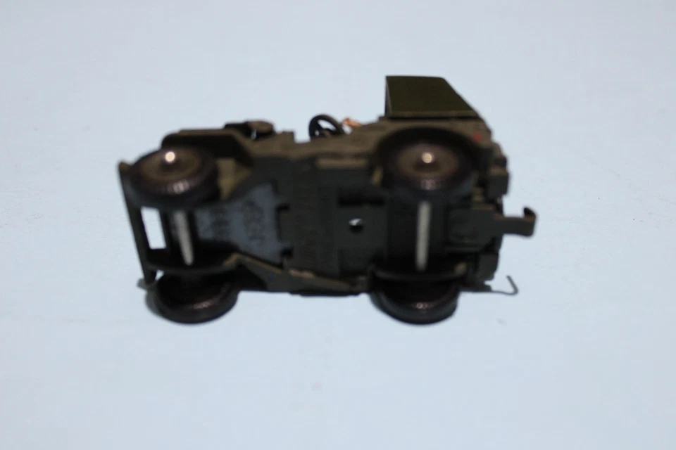 DINKY TOYS FR JEEP CON LANCIAMISSILI (COD. 828/80B) S. 1:50 MOLTO BUONO NO BOX - Immagine 3 di 3