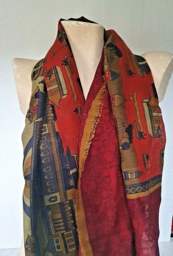 Outstanding Salvatore Ferragamo silk scarf. (our ref: A5) - Picture 4 of 12