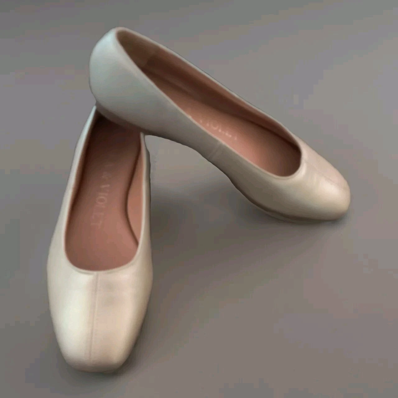 Chelsea And Violet Women's Light Gold Slip On Flats Shoes Size 7.5