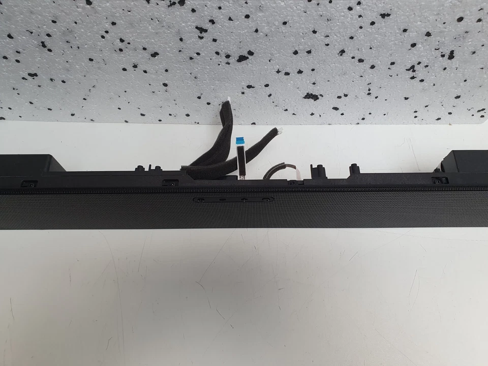 Samsung HW-Q600B Soundbar Lautsprecher mit Boxen Center Defekt Bastler .. - Bild 4 von 4