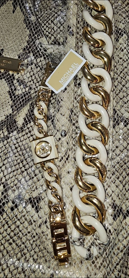 NEW MICHAEL KORS XL SNAKE DRAWSTRING PURSE MK HANDBAG MK CRYSTAL MATCHING WATCH  - Image 3 of 4