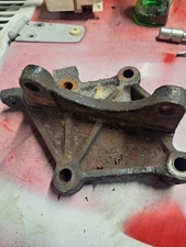 Jeep Wrangler YJ 1987-1995  OEM Power Steering Gear Box Mounting Bracket   