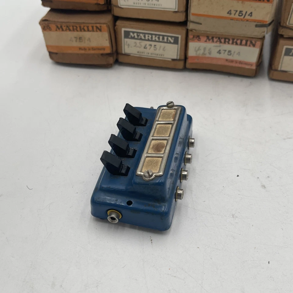 Lot Of 10 Marklin Vintage Control Panels - Lot includes 7070 475/4 475/6 - Image 4 of 4