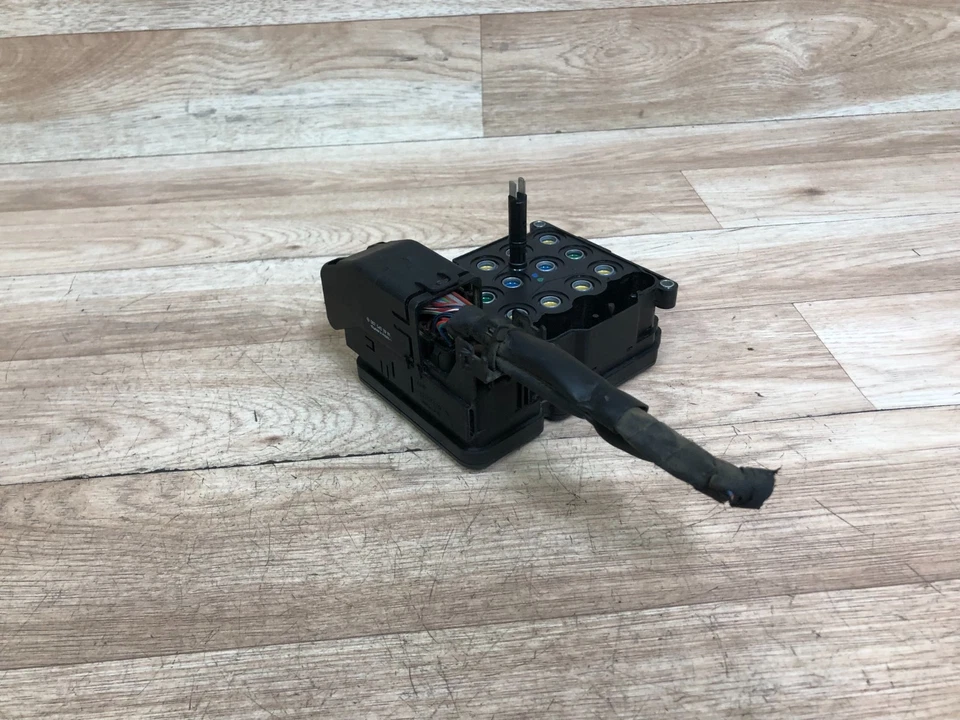 MERCEDES BENZ OEM W204 C300 C350 ABS SISTEMA BOMBA FRENO MÓDULO ANTIBLOQUEO 08-11 Foto 2 de 4