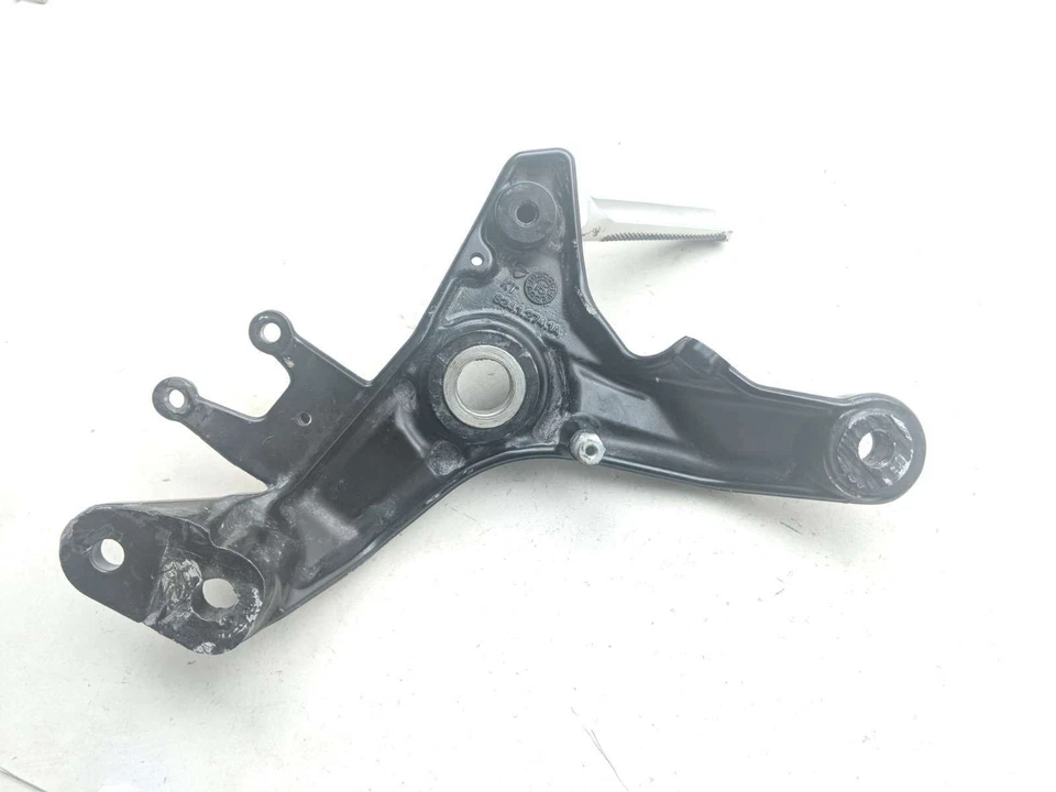 16 clavija de conductor delantera izquierda Ducati Monster 821 82412741A Foto 4 de 4