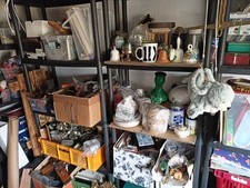 Flohmarktartikel für Verkauf, Top Waren in gutem Zustand. Flohmarkt Karton