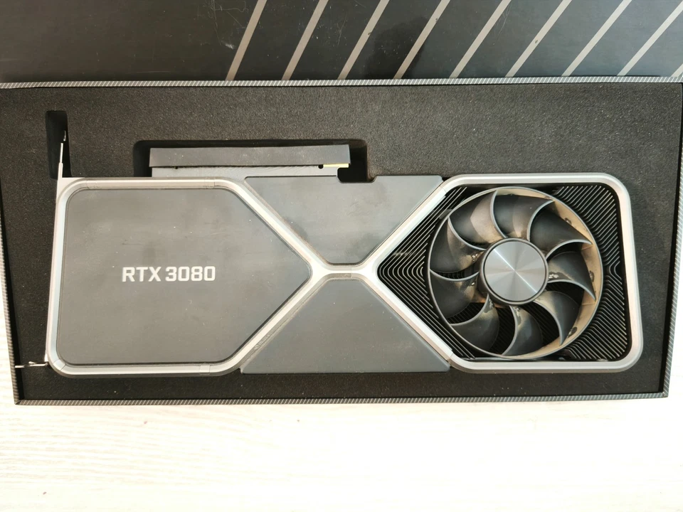 NVIDIA GeForce RTX 3080 Founders Edition 10Go GDDR6X Carte Graphique - Photo 2/4