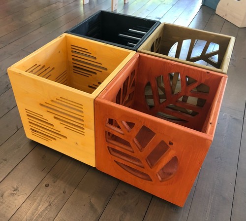 Fioriera con ruote girevoli REALIZZATA A MISURA da cm 35x35x37h colore "BLU" - Foto 4 di 9