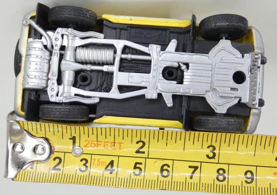 Coche de juguete todoterreno Mitsubishi Pajero Evolution Dakar Cararama 1:72 rally 4x4 Foto 4 de 4