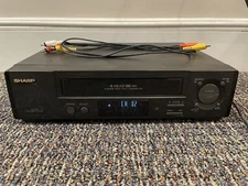 Sharp VC-A572 VCR 4-Head Super Picture 19 Micron Heads No Remote - Tested/Works