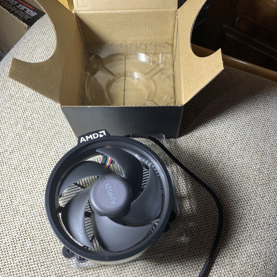 (New) Original AMD Wraith Stealth Stock CPU Cooler Socket AM4 AM5 - Image 2 of 4