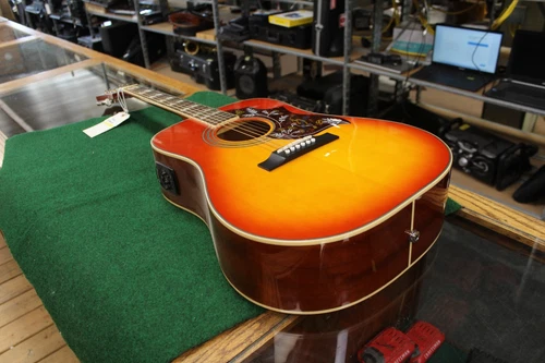 EPIPHONE HUMMINGBIRD PRO ACOUSTIC GUITAR