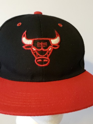 VINTAGE Chicago Bulls NBA Fitted Size 7 1/4 Hat Cap - Picture 3 of 22