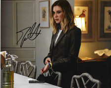 * ISABEL MAY * signed 8x10 photo * SCREAM 7 * COA *