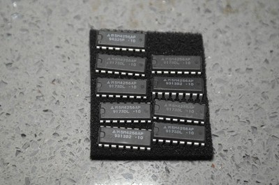 9 Stück LOR 256KBIT, 1 Bit breite DRAM ICs 51256 verschiedene Fabrikat Geschwindigkeit wählbar