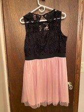 juniors sleeveless dress size xl black lace top
