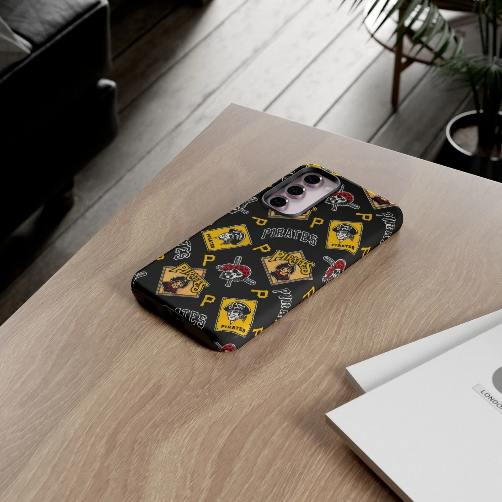 Pittsburgh Pirates Apple iPhone Cases