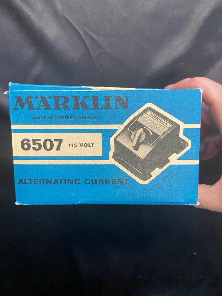 Transformador de corriente alterna Marklin 6507 115V vintage en caja original Foto 2 de 4