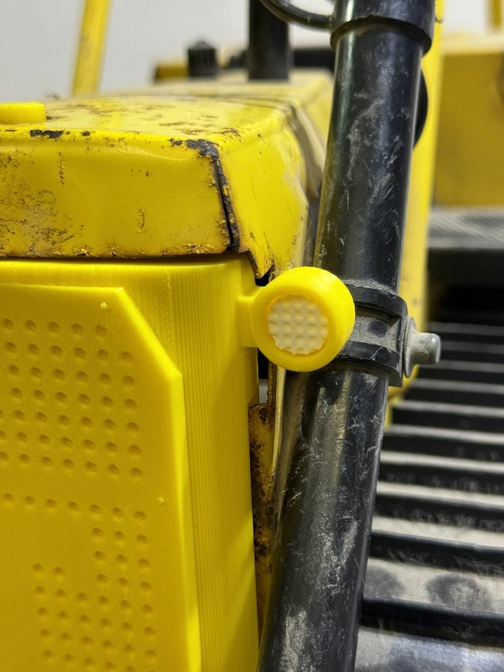 1 REJILLA DE REPUESTO AMARILLA T-9 T9 PODEROSA TONKA Foto 2 de 4