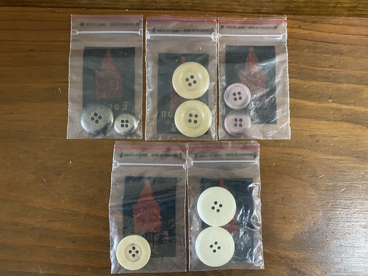 London store fog buttons
