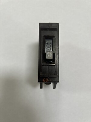 WADSWORTH 20 AMP SINGLE POLE 120 VOLT CIRCUIT BREAKER METAL FEET TESTED